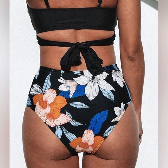 Cupshe twist cut out one piece swimsuit floral print bottoms size large - Picture 4 of 4